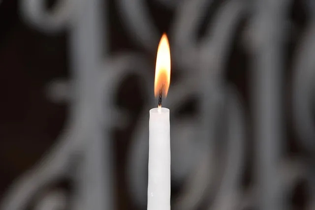 Ritual de liberación con vela blanca