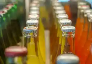 ¿Qué efectos pueden causar las bebidas artificiales en tu cuerpo?